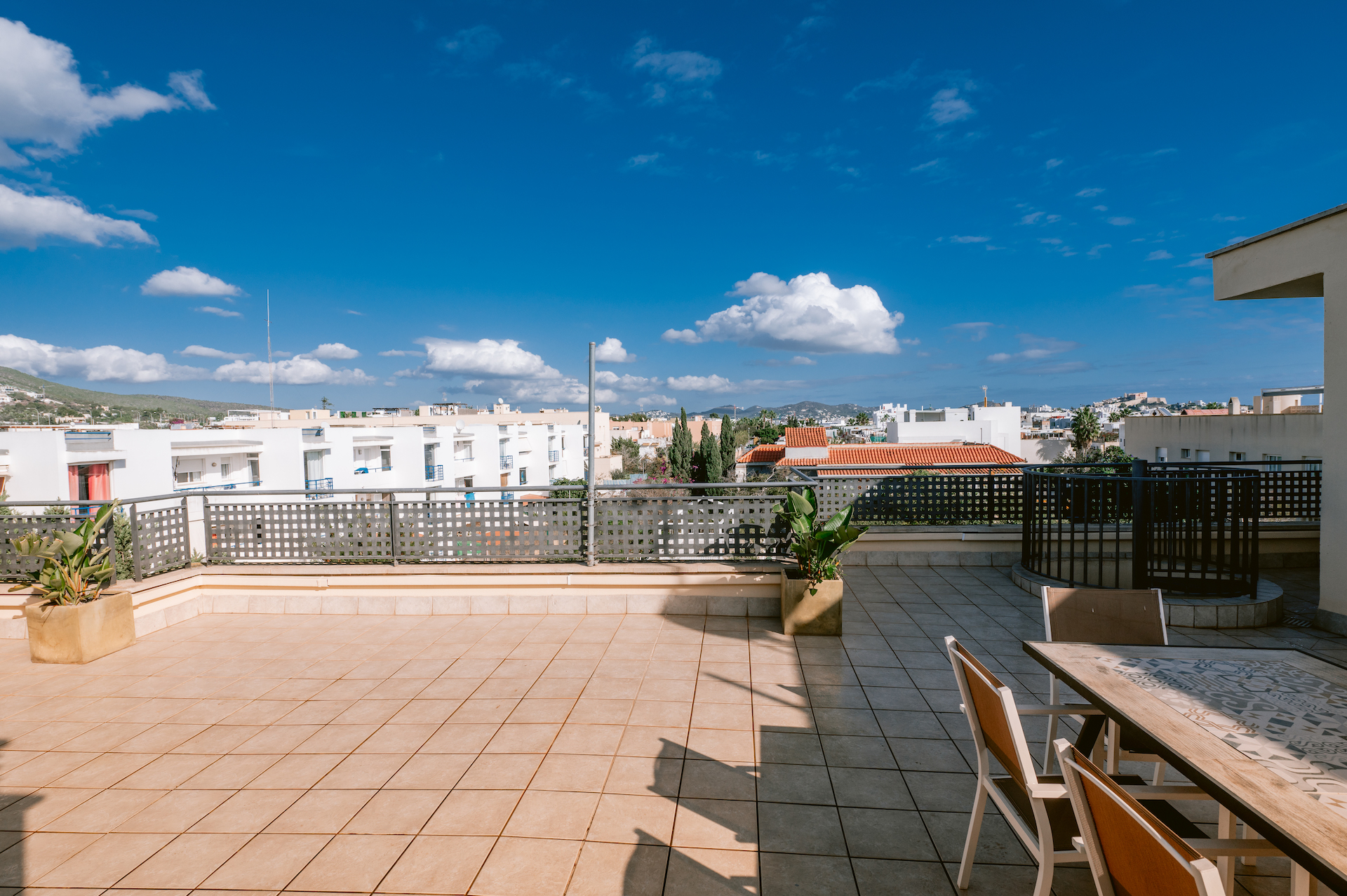 Resa Estates Ibiza te koop sale es vive apartment roof terrace terrace 3.JPG